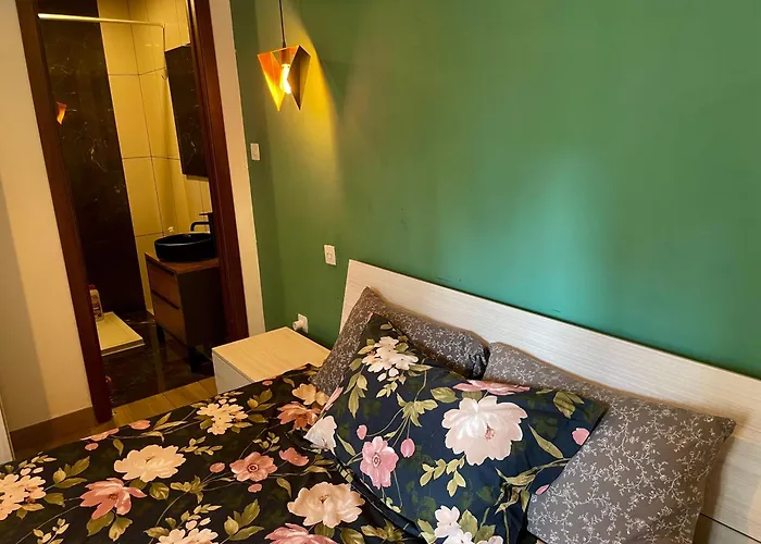 Airport Accommodation Deluxe Bedroom And Private Bathroom Near Airport Self Check In And Self Check Out