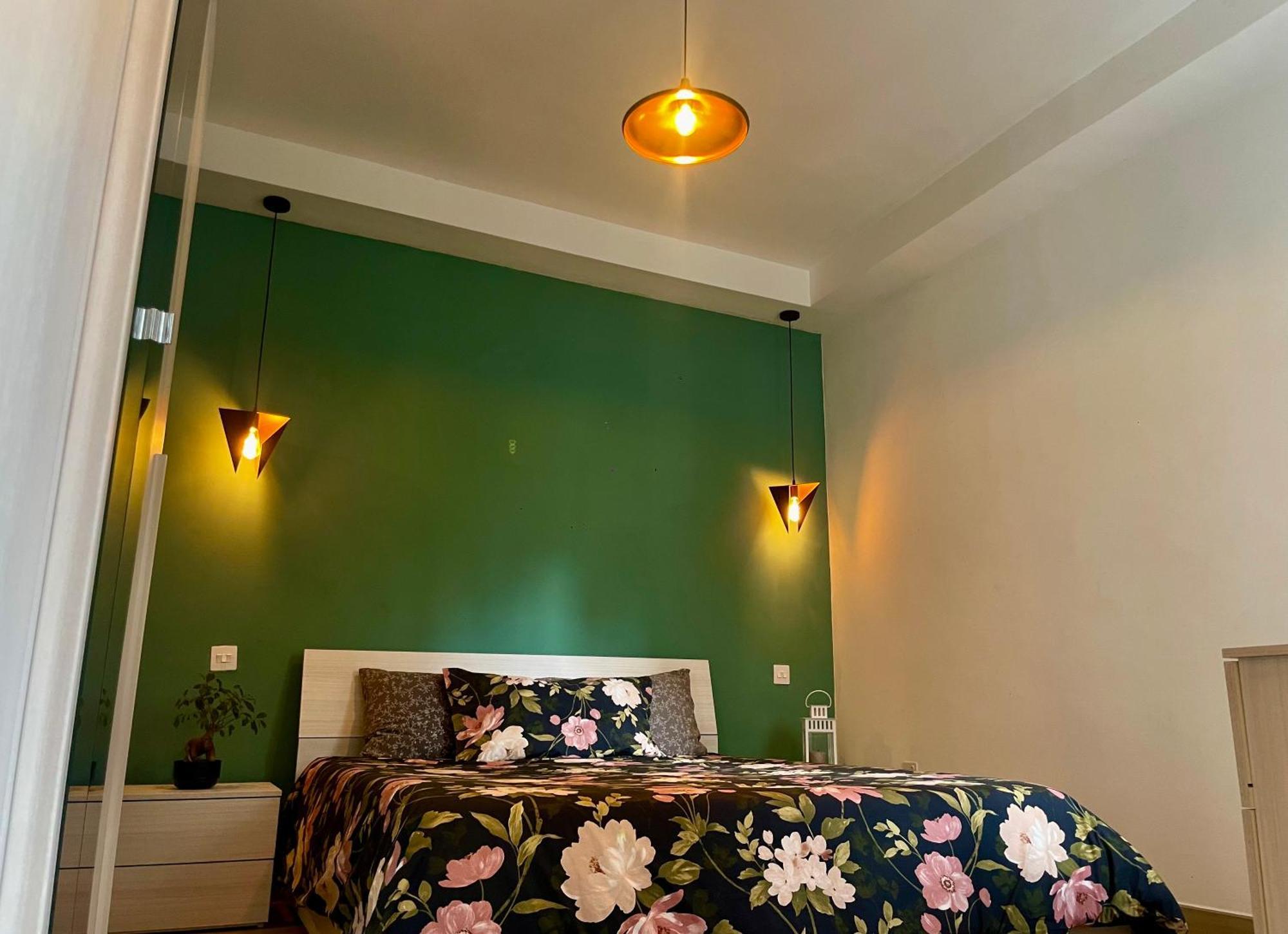 Accommodatie bij particulieren Airport Deluxe Bedroom And Private Bathroom Near Airport Self Check In And Self Check Out *
