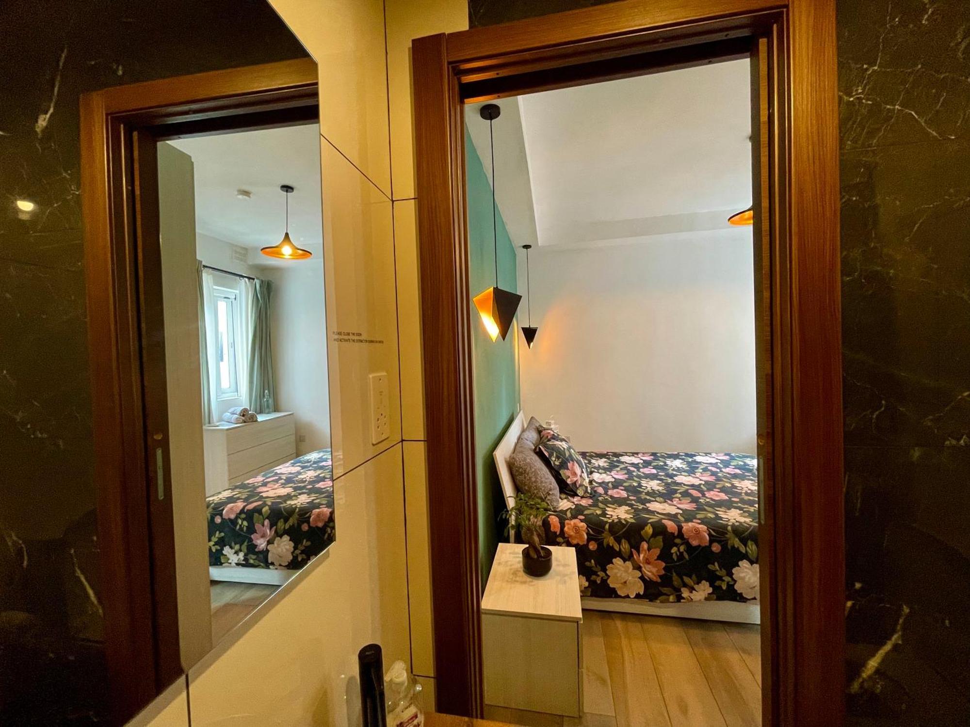 Airport Deluxe: Self-service Comfort Near Terminals Homestay *